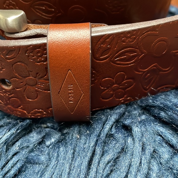 Genuine Brown Fossil Sasha Belt. Size S, NWT - Picture 3 of 7